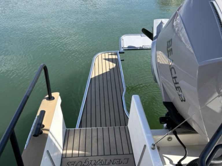 Hire a Beacher Beacher V10.2 Croisière Arcachon
