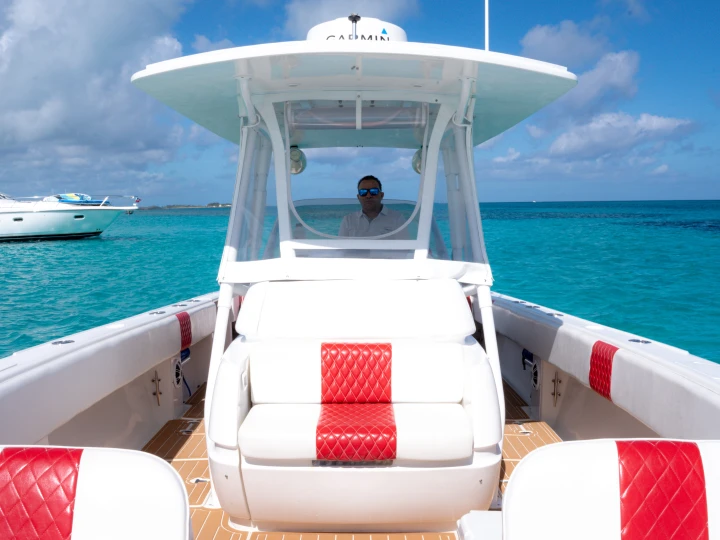Charter a Intrepid Centerconsole in Nassau on Samboat