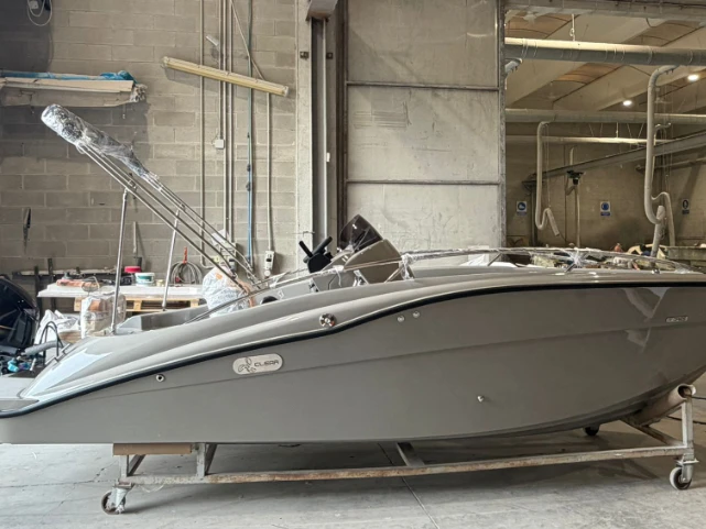 Yacht hire Angera cheap Aries Open L