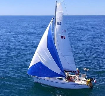 Hire Sailboat B2 Marine with a boat licence