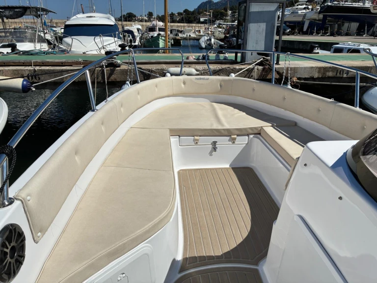 Motorboat to hire Marina de Bonaire at the best price