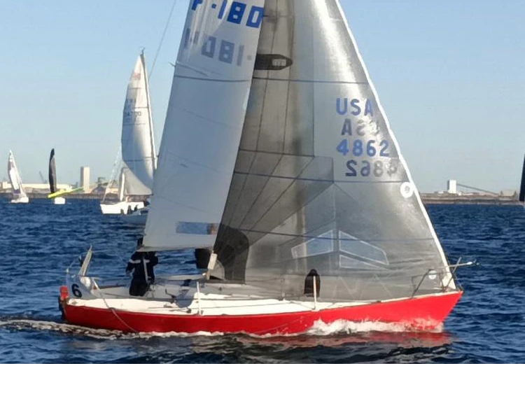 Sailboat hire in La Rochelle - J Composites J 24
