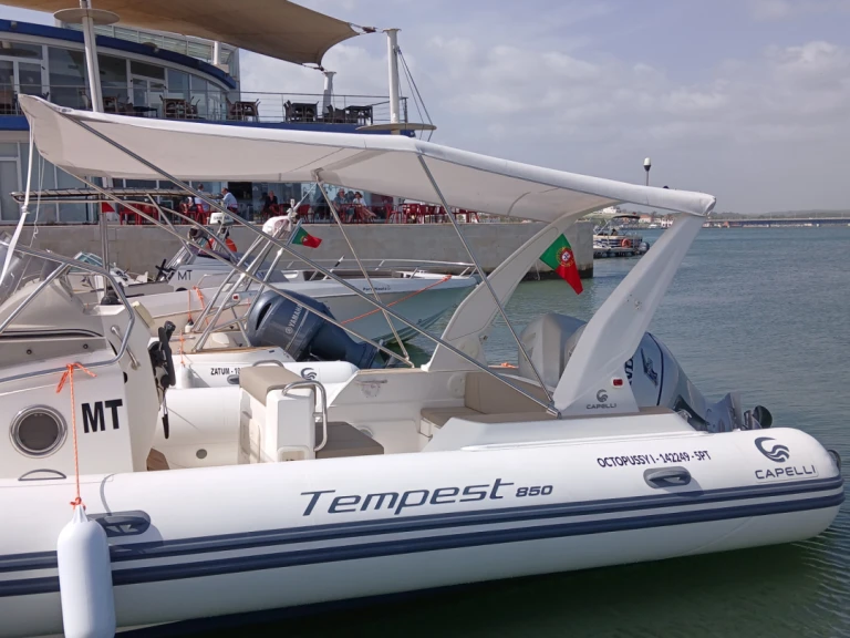 Charter a Capelli Tempest 850 in Portimão on Samboat