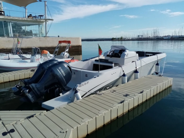 Yacht hire Portimão cheap Pacific Craft 27 RX