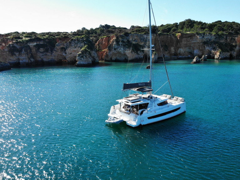 Catamaran to hire Portimão at the best price