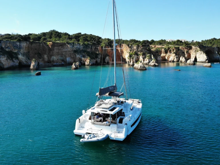 Bali Bali 4.8 charter bareboat or skippered in  Portimão
