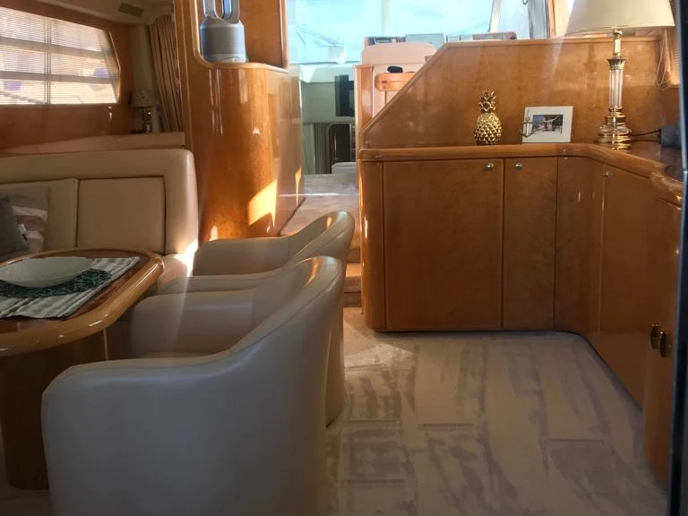 Yacht charter Umag - Princess Princess 65 Fly on SamBoat