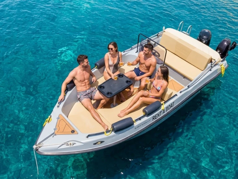 Hire a Nireus 490 optima Vlychada