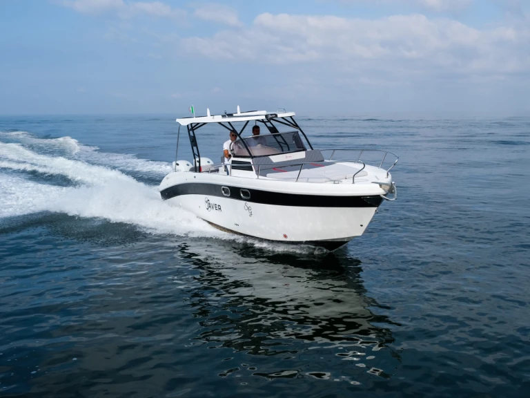 Charter a Saver Saver 870 WA in Taormina on Samboat