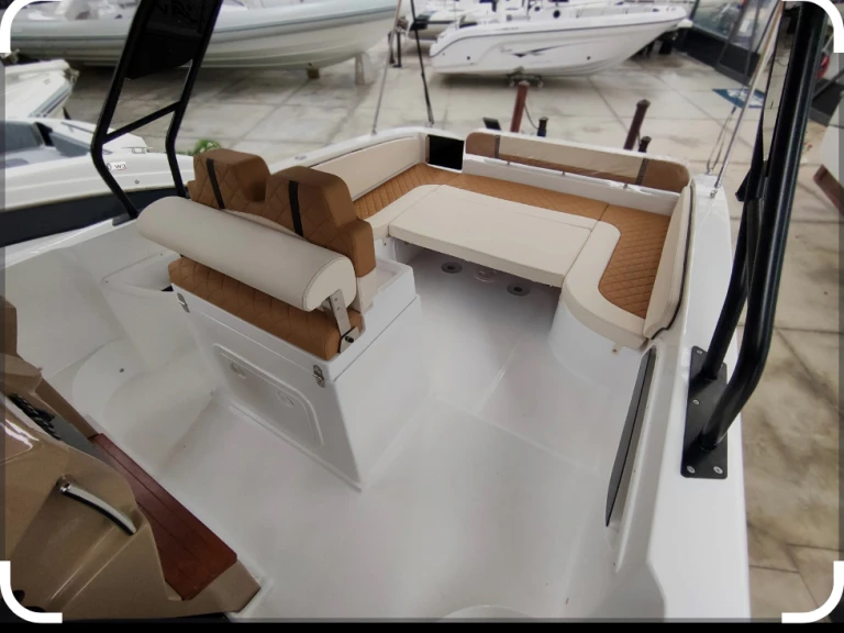 Motorboat to hire Taormina at the best price