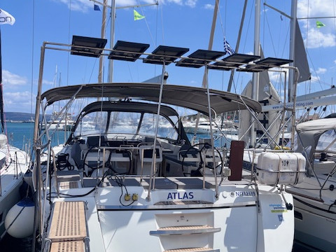 Yacht charter Lávrio - Jeanneau Jeanneau 58 on SamBoat
