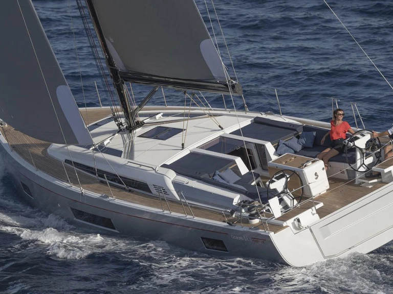 Sailboat to hire Alimos at the best price