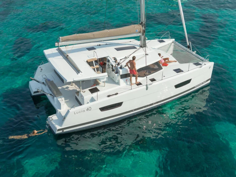 Hire a Fountaine Pajot L40 Cannes