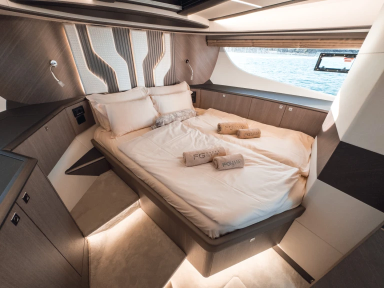 Yacht charter Seget Donji - Galeon Galeon 440 Fly on SamBoat