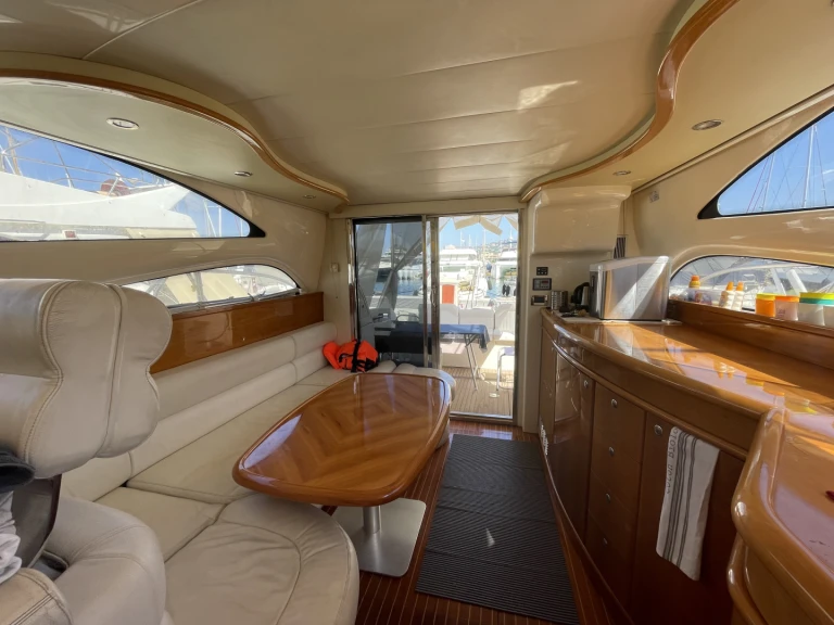 Hire Motorboat with or without skipper Intermare Port de Saint Tropez