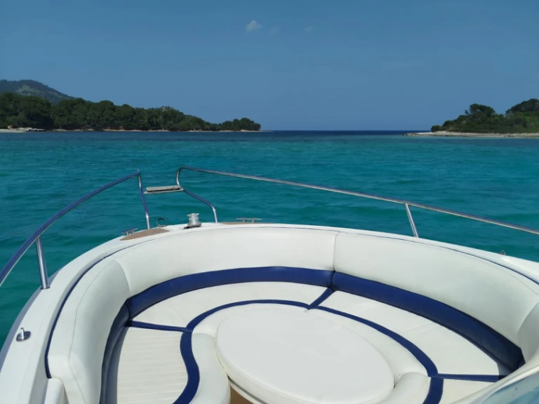 Motorboat to hire Club Nàutic Ca'n Picafort at the best price