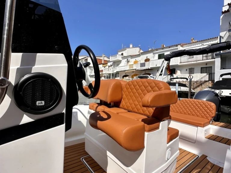 Hire RIB with or without skipper Tiger Empuriabrava