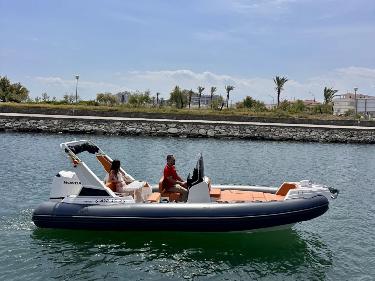 Yacht hire Empuriabrava cheap 650 Topline