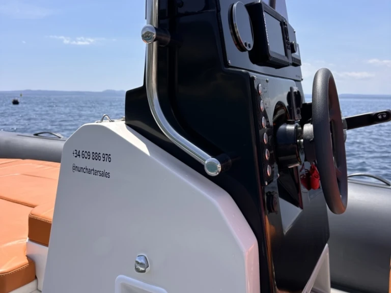 RIB hire in Empuriabrava - Tiger 650 Topline