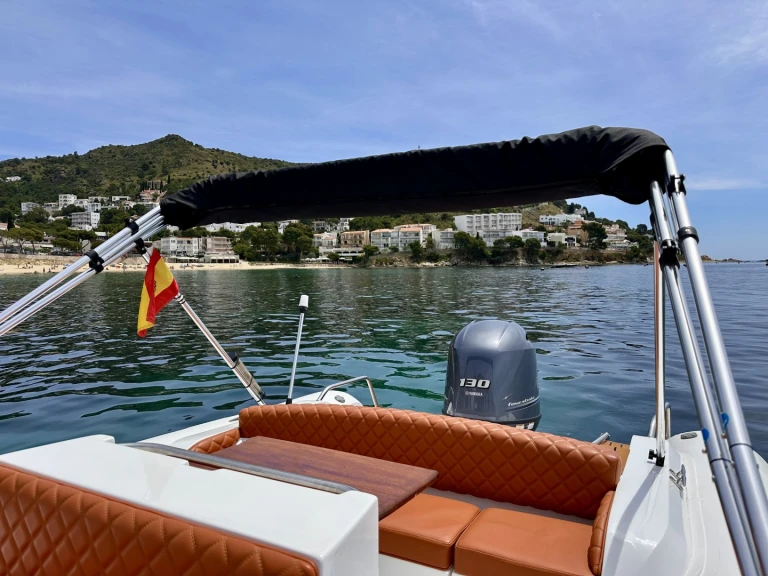 Yacht hire Empuriabrava cheap Proline 620