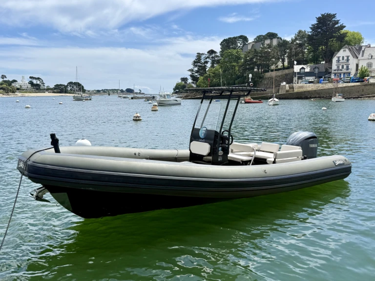 Yacht hire Combrit cheap Sea Water Phantom 230