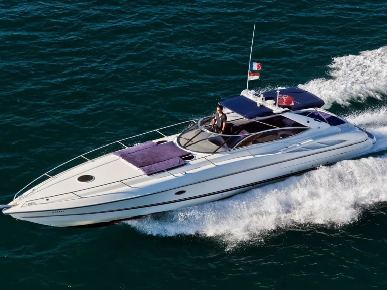Motorboat hire in Monaco-Ville - Sunseeker Superhawk 48