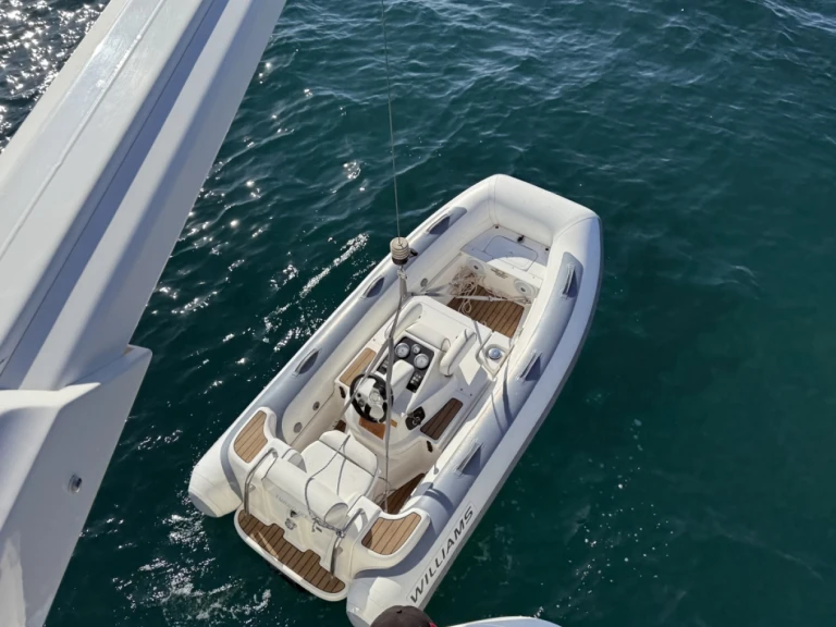 Luxury Yacht to hire Ibiza Town at the best price