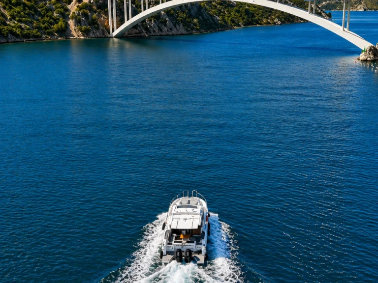 Karnic s37x charter bareboat or skippered in  Šibenik
