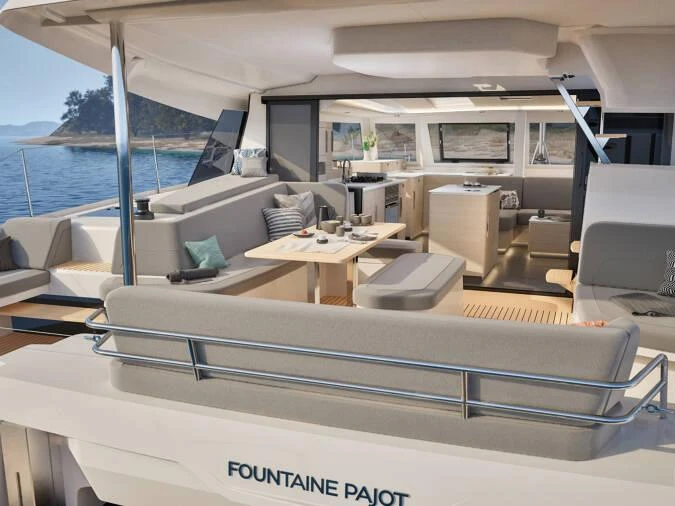 Catamaran to hire Puerto Deportivo Ayamonte at the best price