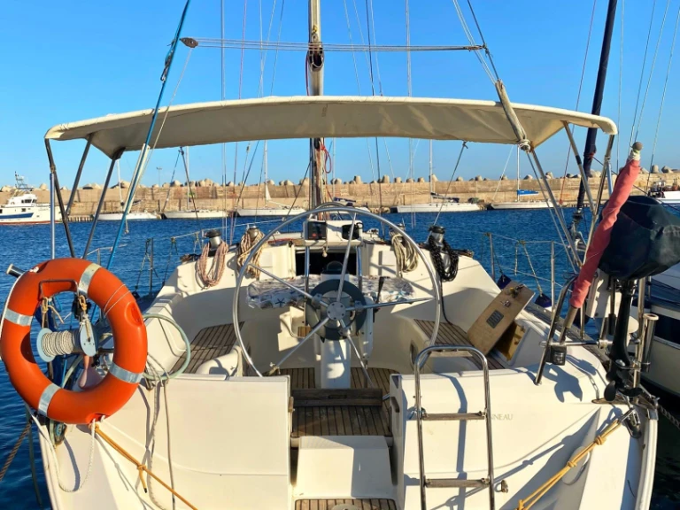 Charter a Jeanneau Sun Odyssey 37.1 in Santa Maria di Leuca on Samboat