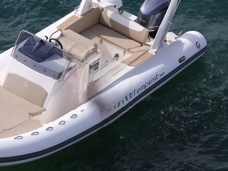Yacht charter Hyères - Capelli capelli 800 sun on SamBoat