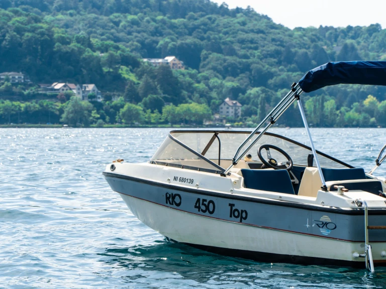 Yacht charter Annecy - Rio Rio 450 Top on SamBoat
