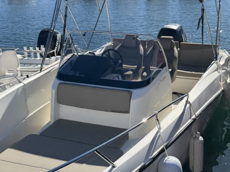 Yacht charter Six-Fours-les-Plages - Quicksilver Quicksilver 675 Open Activ on SamBoat