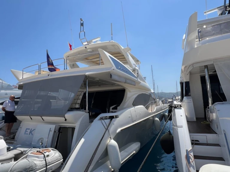 Azimut Azimut 70 charter bareboat or skippered in  Bodrum