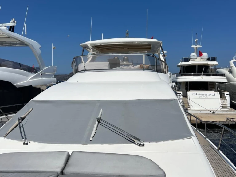 Hire a Azimut Azimut 70 Bodrum