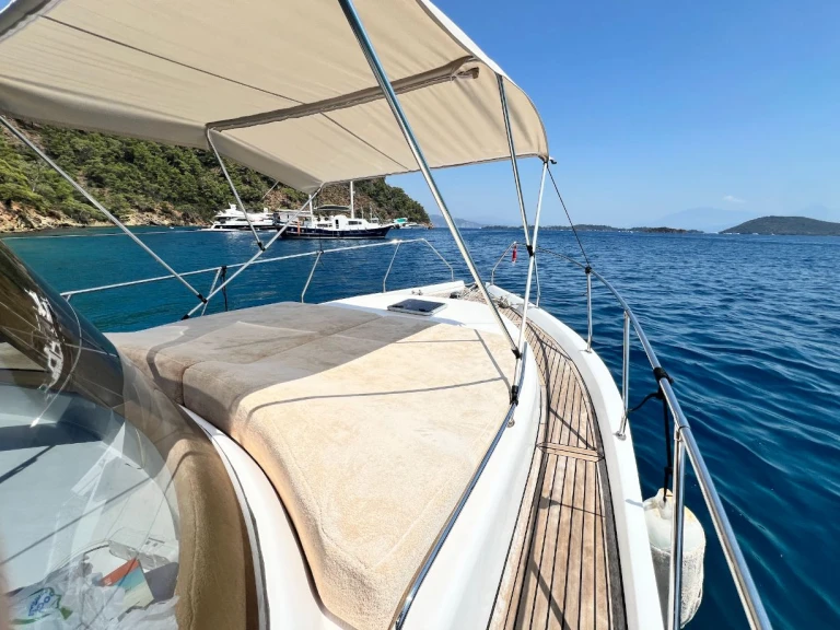 Hire a  Motoryacht Göcek