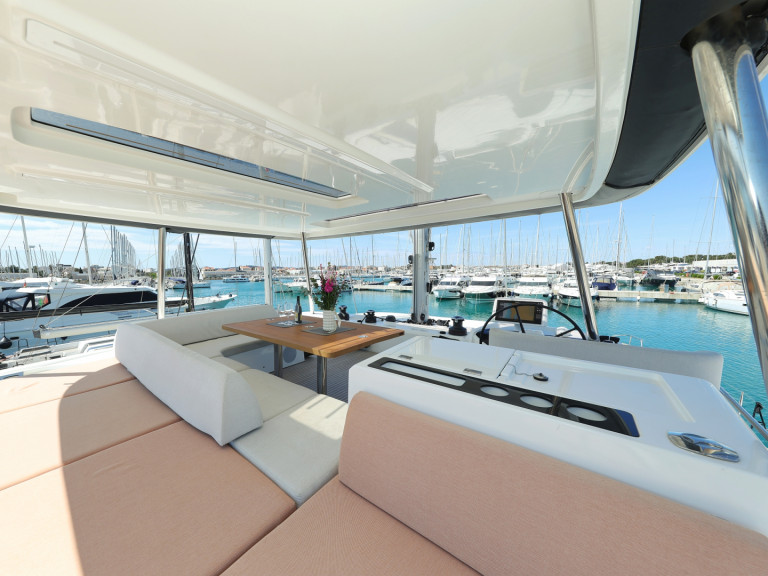 Yacht charter Split - Lagoon Lagoon 55_5 Cabins on SamBoat