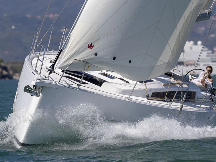 Hire Sailboat with or without skipper Dufour Paros (Island)