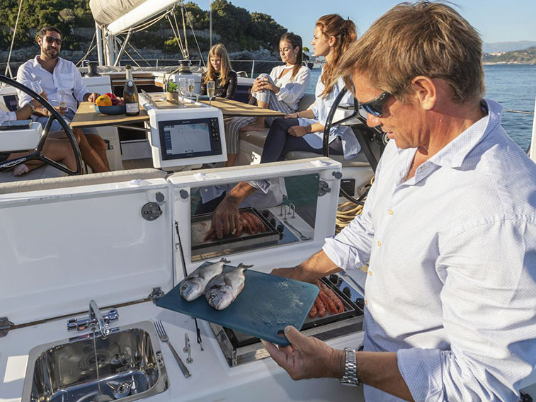 Dufour Dufour 430 Grand Large charter bareboat or skippered in  Lávrio
