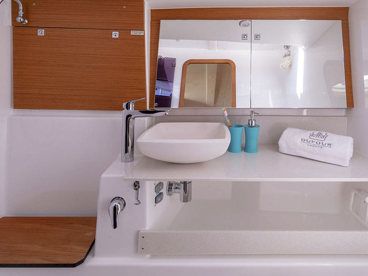 Yacht hire Lávrio cheap Dufour 430 Grand Large