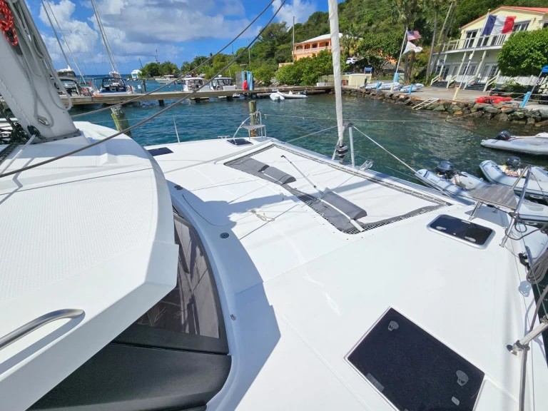 Hire a Fountaine Pajot Isla 40 Frenchtown