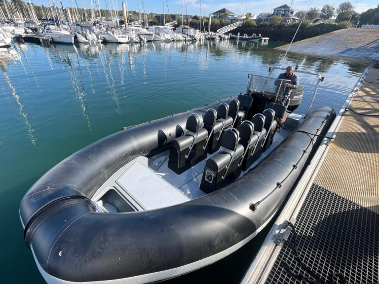 Charter a Capelli Tempest 750 Work in La Forêt-Fouesnant on Samboat