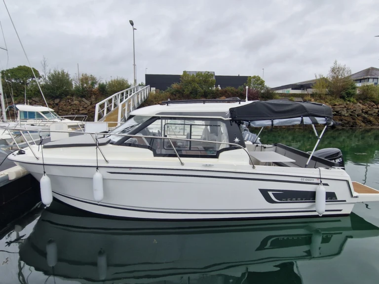 Jeanneau Merry Fisher 795 Serie 2 charter bareboat or skippered in  La Forêt-Fouesnant