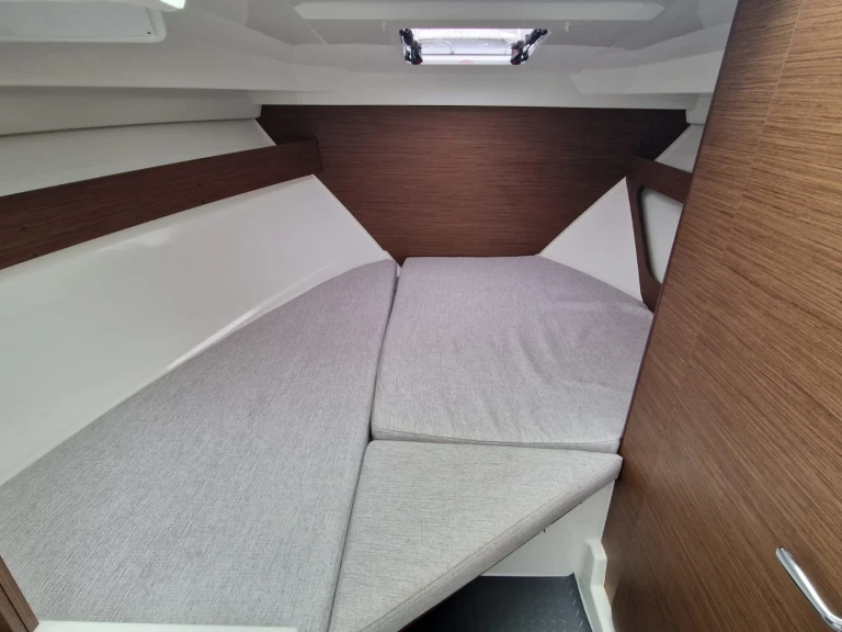 Hire Motorboat with or without skipper Jeanneau La Forêt-Fouesnant