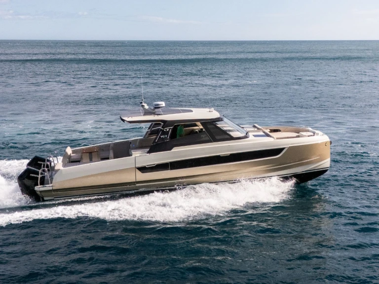 Yacht charter La Forêt-Fouesnant - YOT 41 on SamBoat