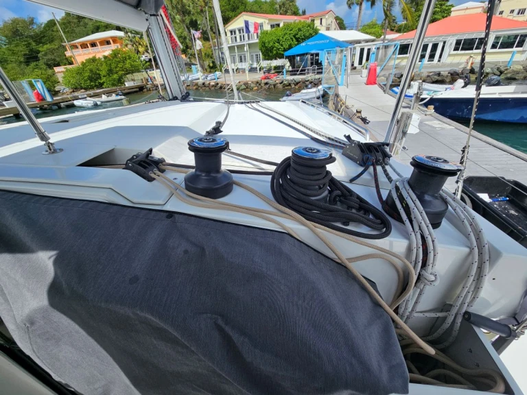 Hire Catamaran with or without skipper Fountaine Pajot Frenchtown