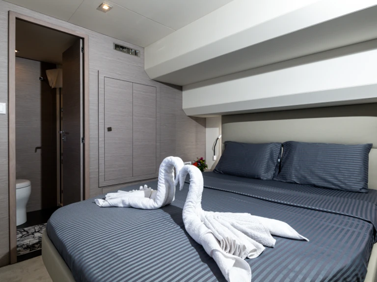 Hire a Fountaine Pajot Fountaine Pajot MY6 Sami