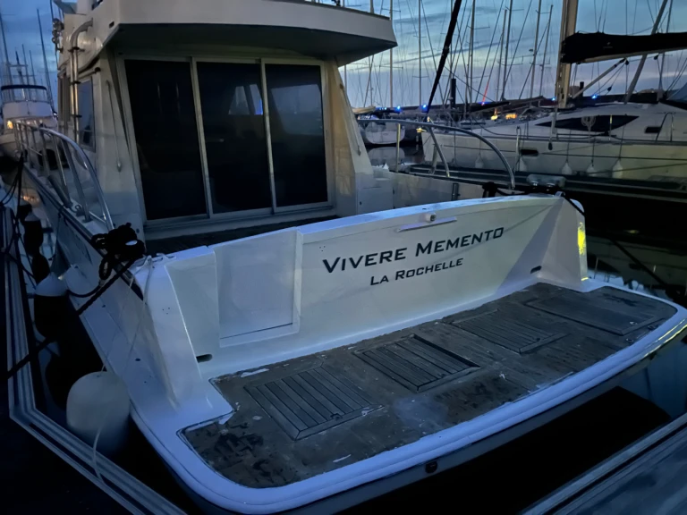 Motorboat hire in La Rochelle - Guy Couach Guy Couach 1400 Fly