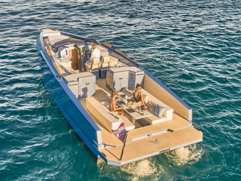 Hire Motorboat with or without skipper Alium Cannes