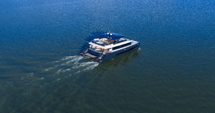 Hire a Custom Built 62 62 Chalkidikís